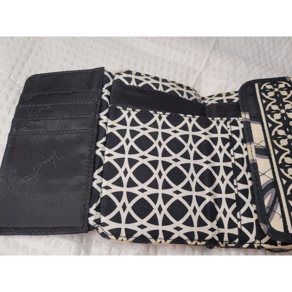 Vera Bradley‎ Trifold Wallet - Picture 5 of 6